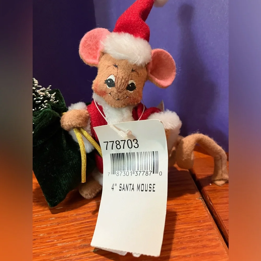 EUC Annalee 4” Santa Mouse with Tree #778703